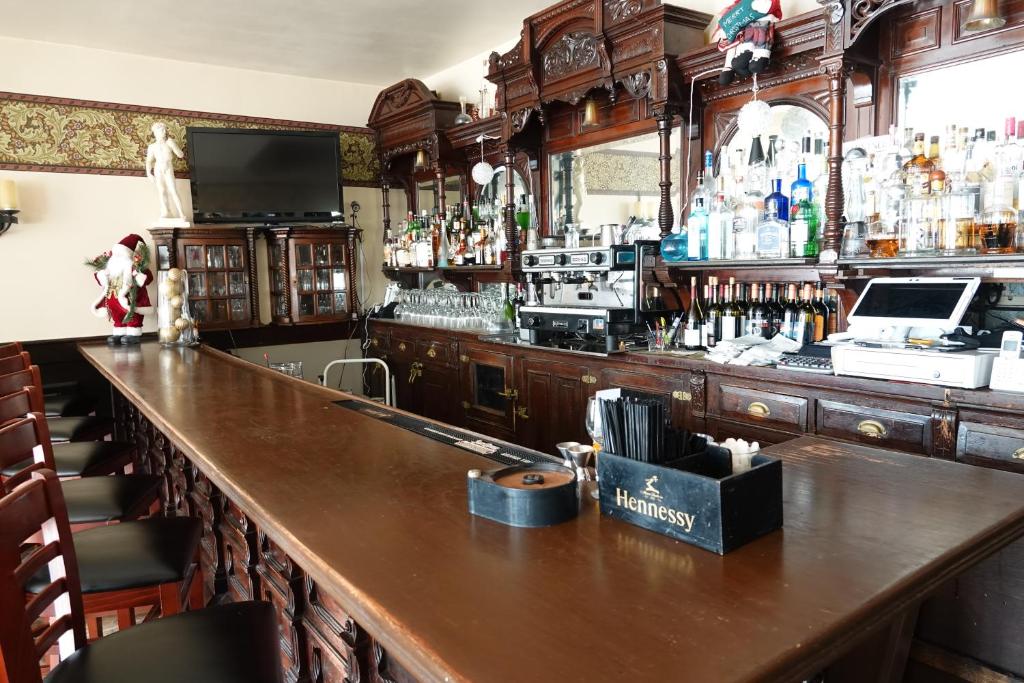 Union Hotel image