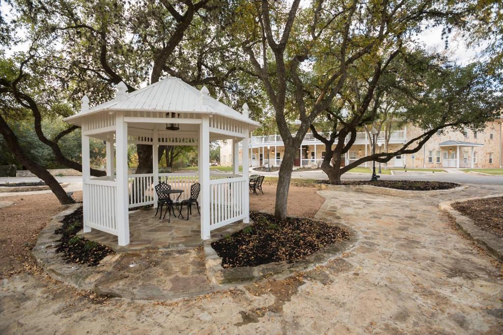 Gruene River Hotel & Retreat photo 4