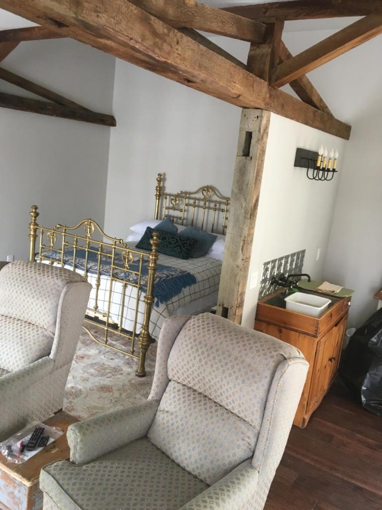 The Carriage House Flat - Downtown Paris Canada photo 4