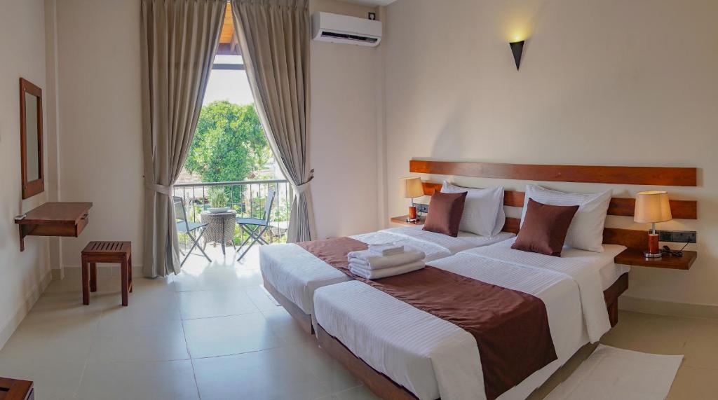 Hive 68 - Hotel and Resorts (Negombo) photo 2