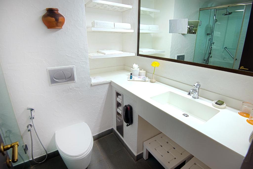 Двухместный (Deluxe Room with 24 Hours Check-in & Check-out), Sterlings Mac Hotel
