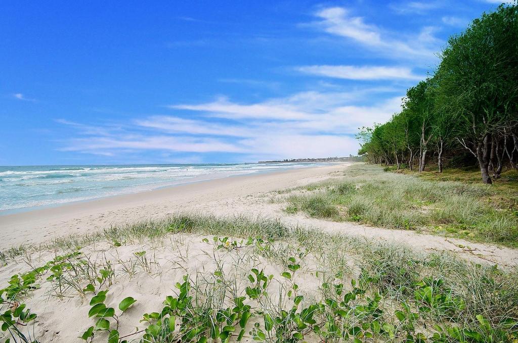 Casuarina Beachfront House - Hostie Properties photo 3
