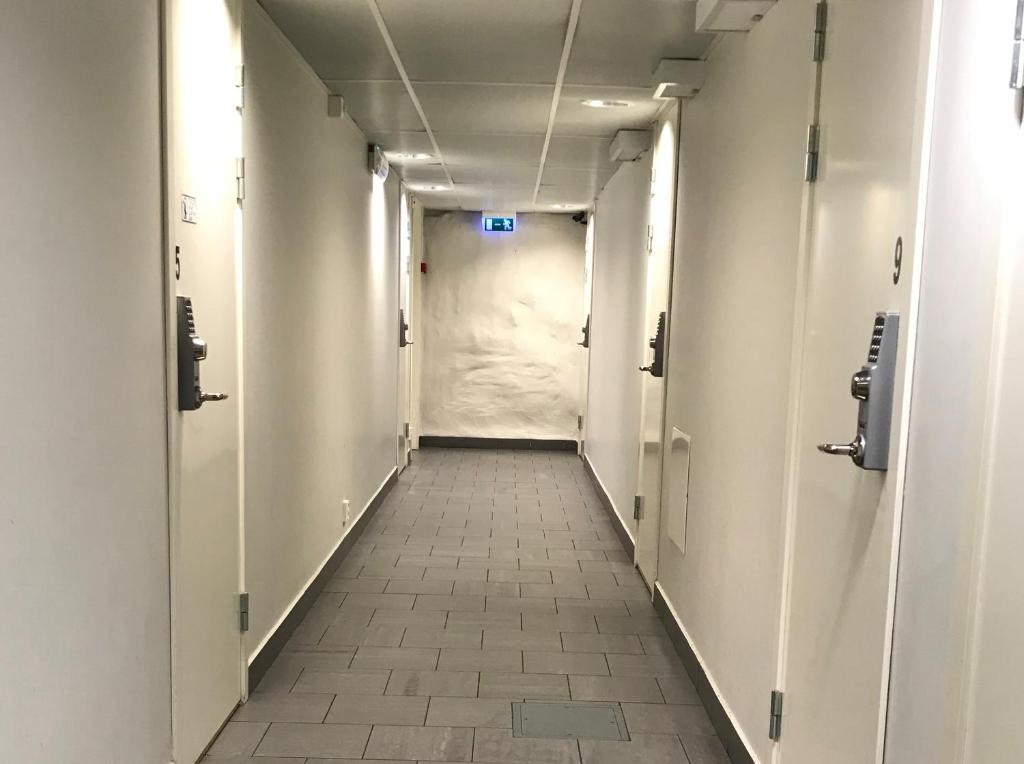 Номер (Кровать в общем номере для мужчин и женщин с 10 кроватями), Hostel Dalagatan