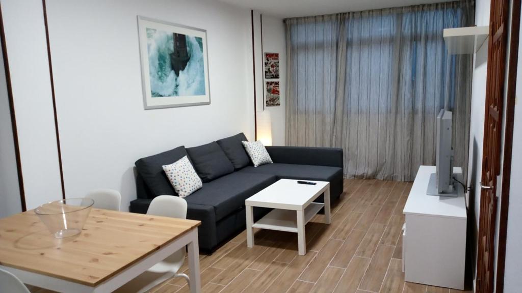 BRISAS DEL MAR APARTMENT, ONE STEP FROM THE SEA. photo 2