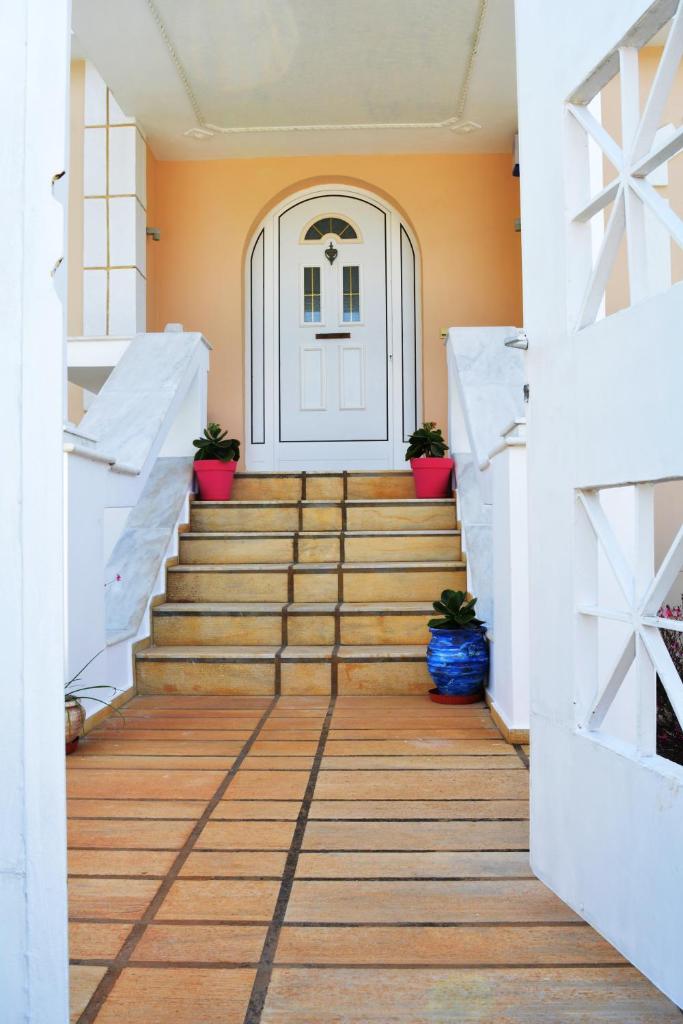 Villa View-Topia photo 2