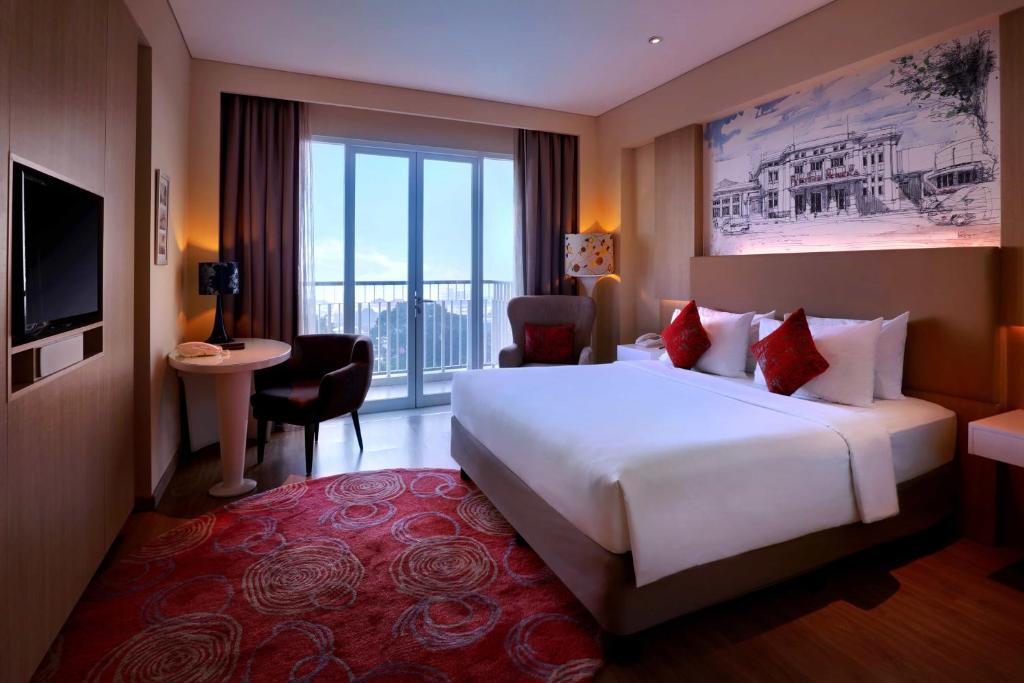 GRAND MERCURE BANDUNG SETIABUDI - Tap to explore photos
