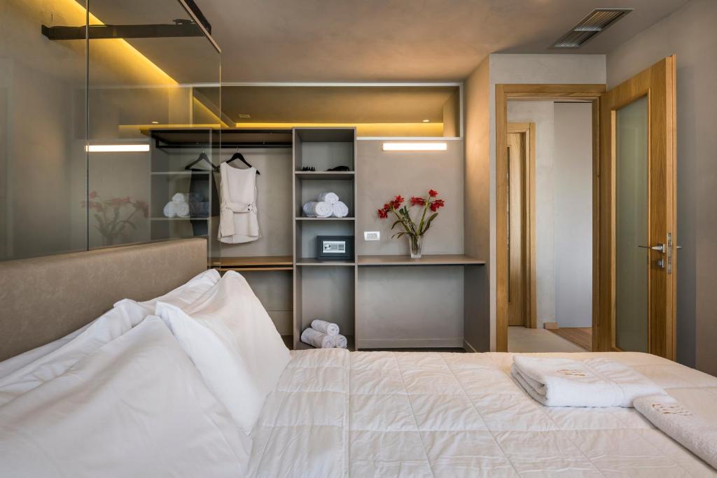 Icarus Hotel photo 1