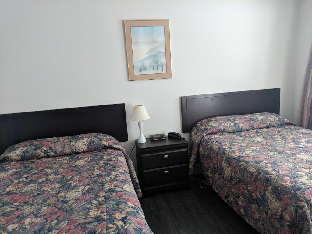 Hilltop Motel photo 2
