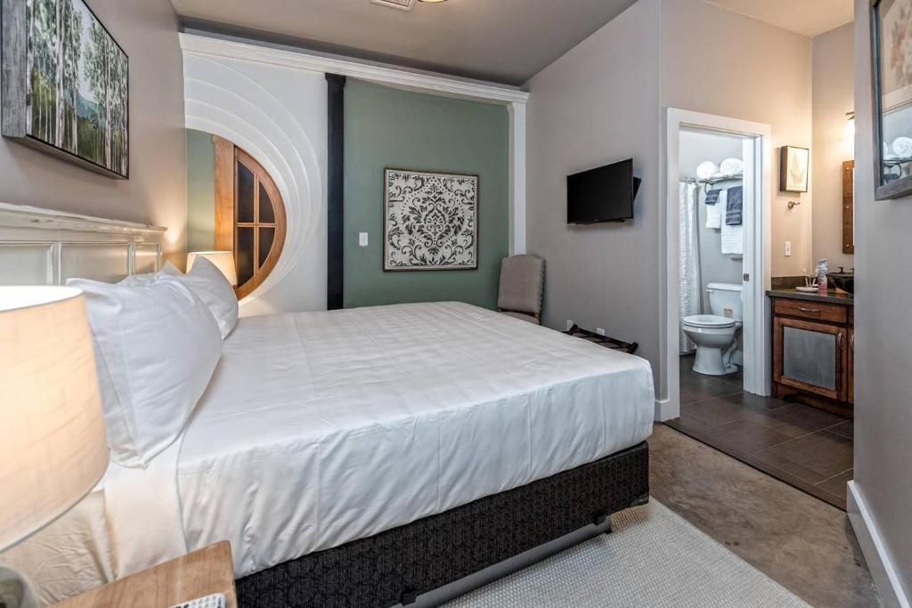Green Door Lofts -Magnolia Loft, Silos/Downtown photo 3
