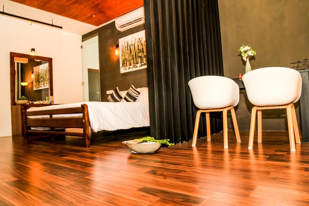 Eden Studio Apartments - 1 photo 2