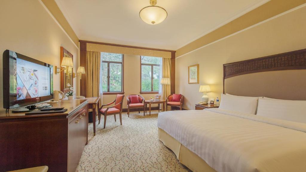 Двухместный (Номер Horizon с кроватью размера «king-size» и видом на холмы), Shangri-La Hotel, Hangzhou