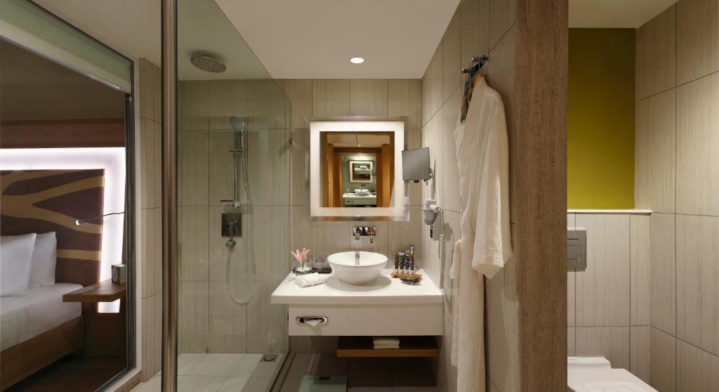 Двухместный (Superior King/Twin Bed - 15Pct Off On Food-Access To 20 Sporting Activities), Novotel Chennai OMR - An AccorHotels Brand