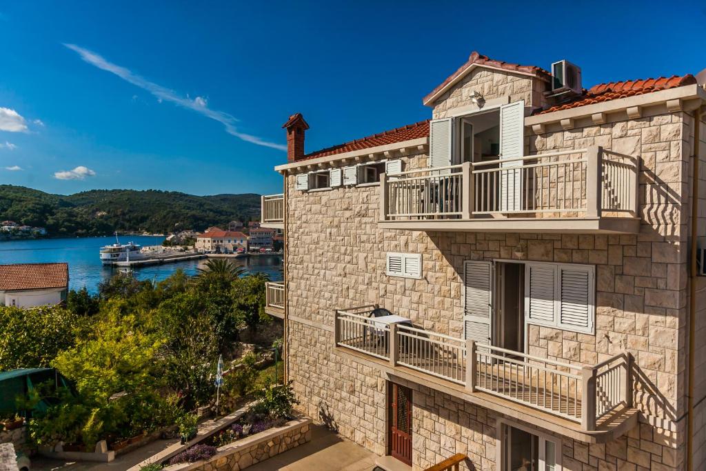 Apartments Sumartin photo 2