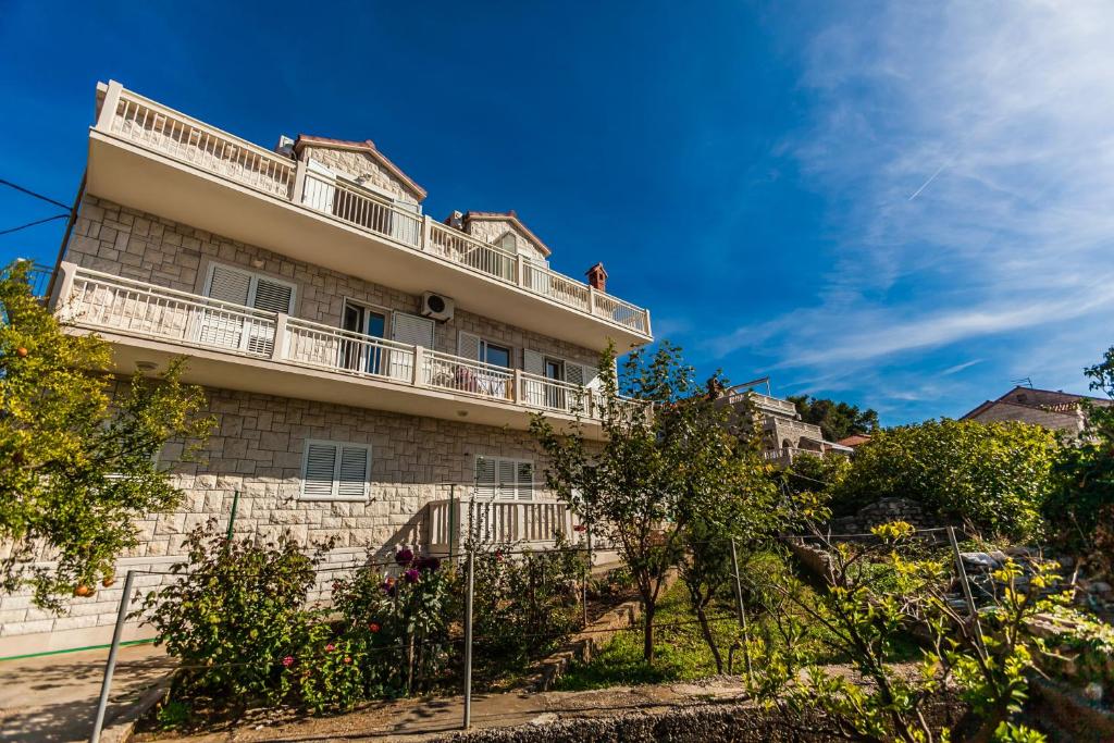 Apartments Sumartin photo 3
