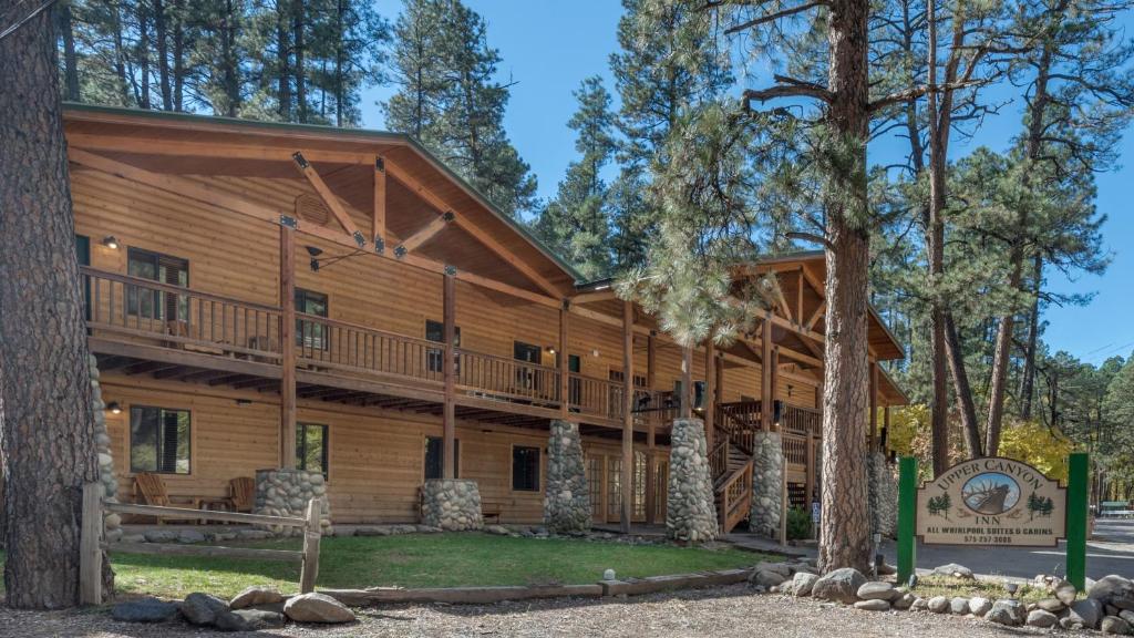 Upper Canyon Inn & Cabins image