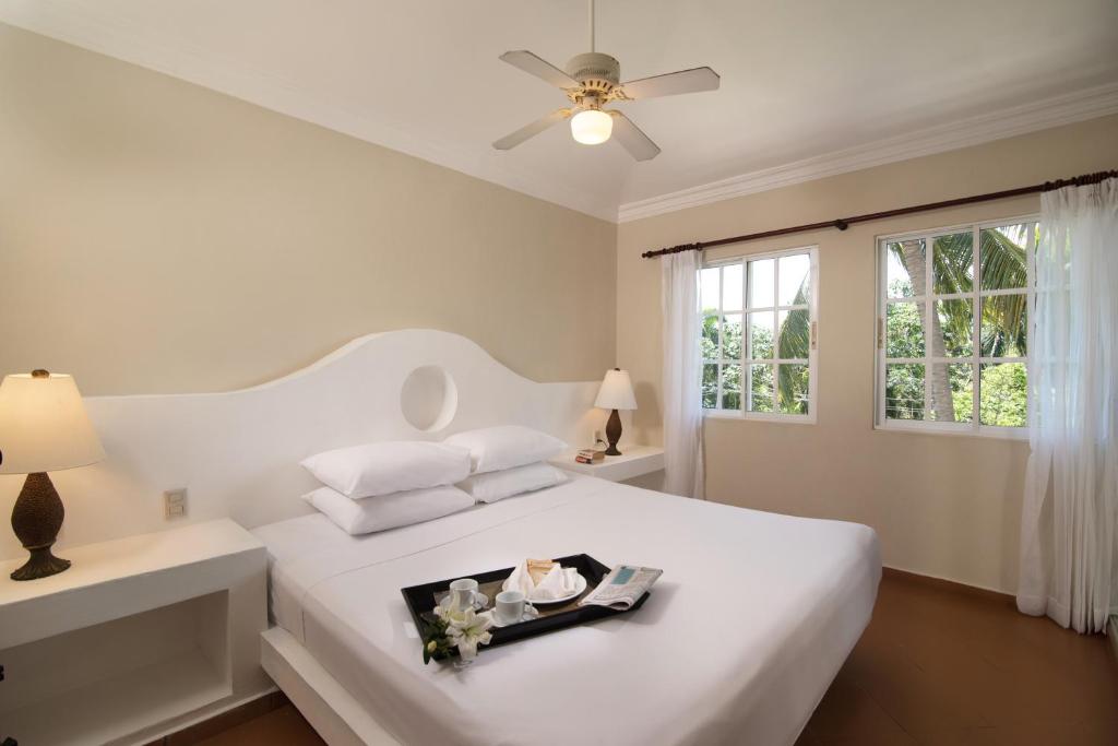 Lifestyle Crown Residence Suites photo 3