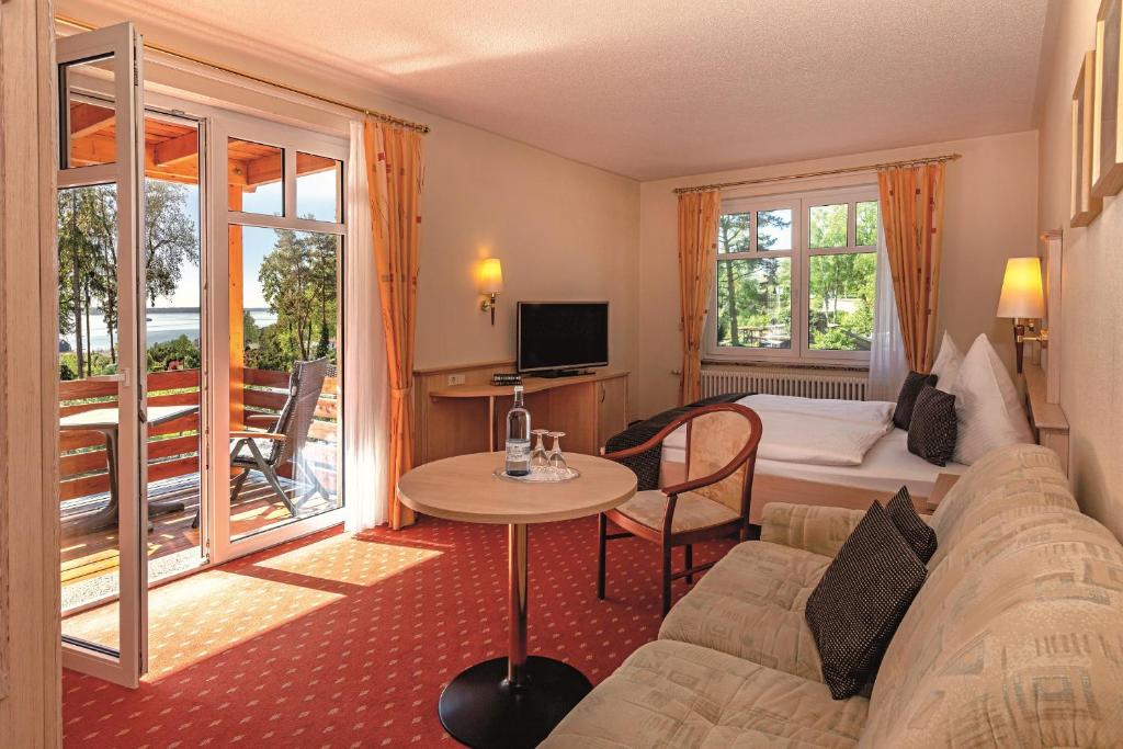 Апартаменты (Апартаменты с балконом и видом на озеро), Aparthotel Am See