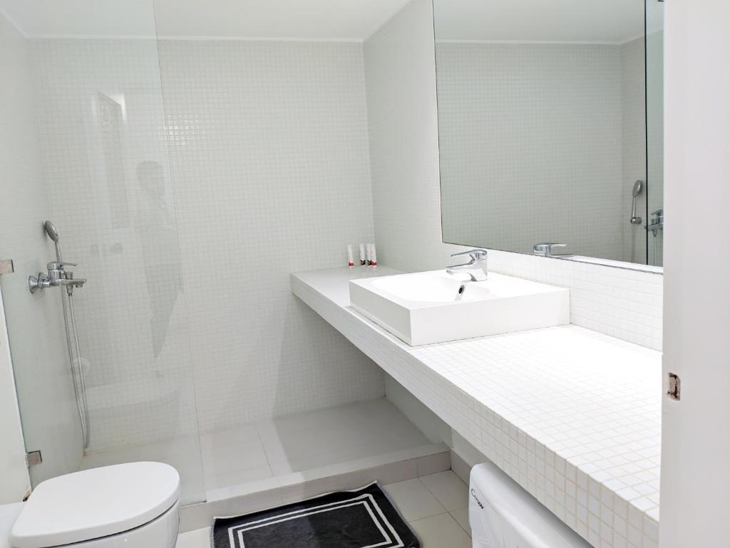 Апартаменты (One-Bedroom Apartment with Balcony (A5)), Vivo Apartments