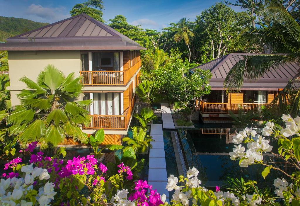 Dhevatara Beach Hotel photo 1