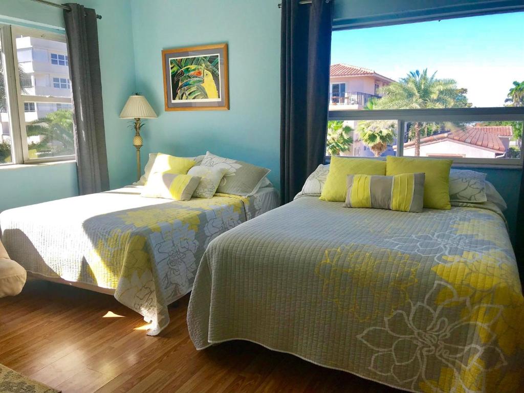 Ebb Tide Resort Oceanfront - Tap to explore photos