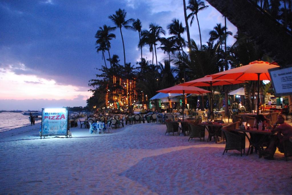 Alona Vida Beach Resort photo 3