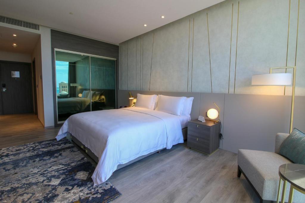 Views Hotel & Residences photo 3