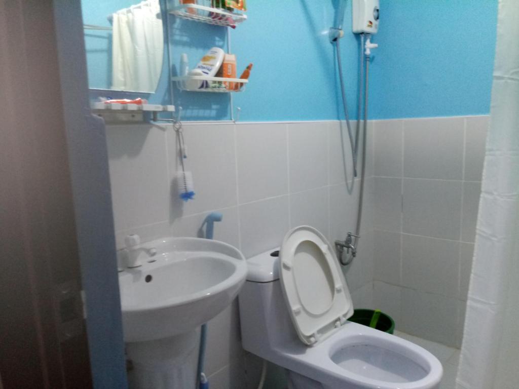 Bebie’s Place at Saekyung Condominium photo 3