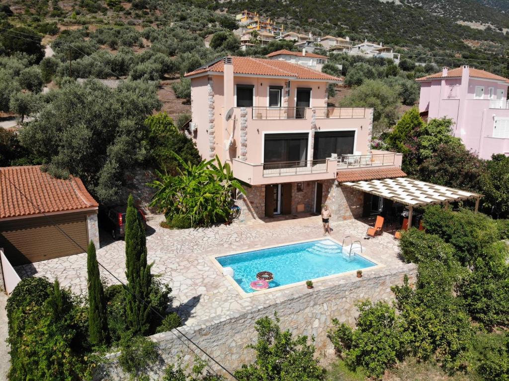 Villa Irini photo 1