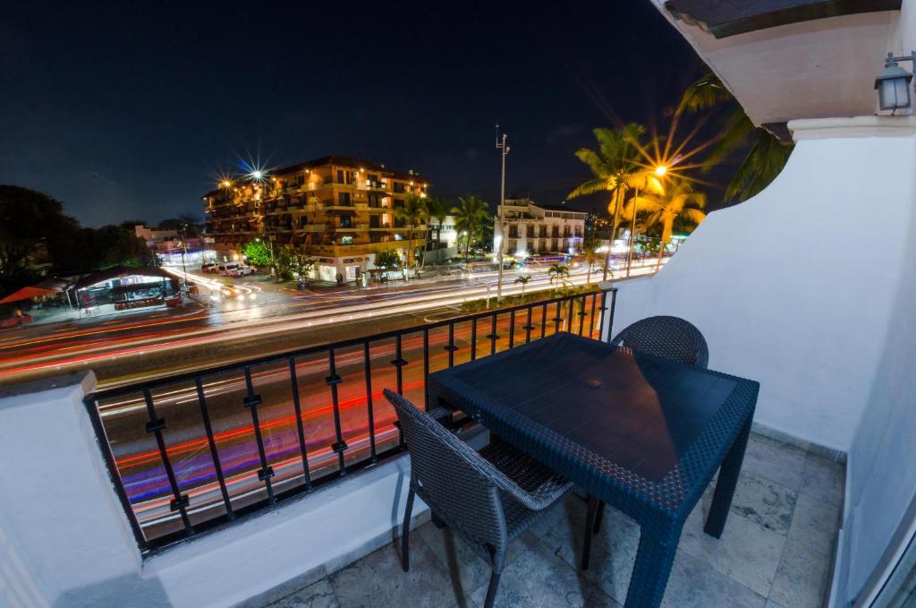 Трехместный (Трехместный номер с балконом), Hotel Suites Mar Elena