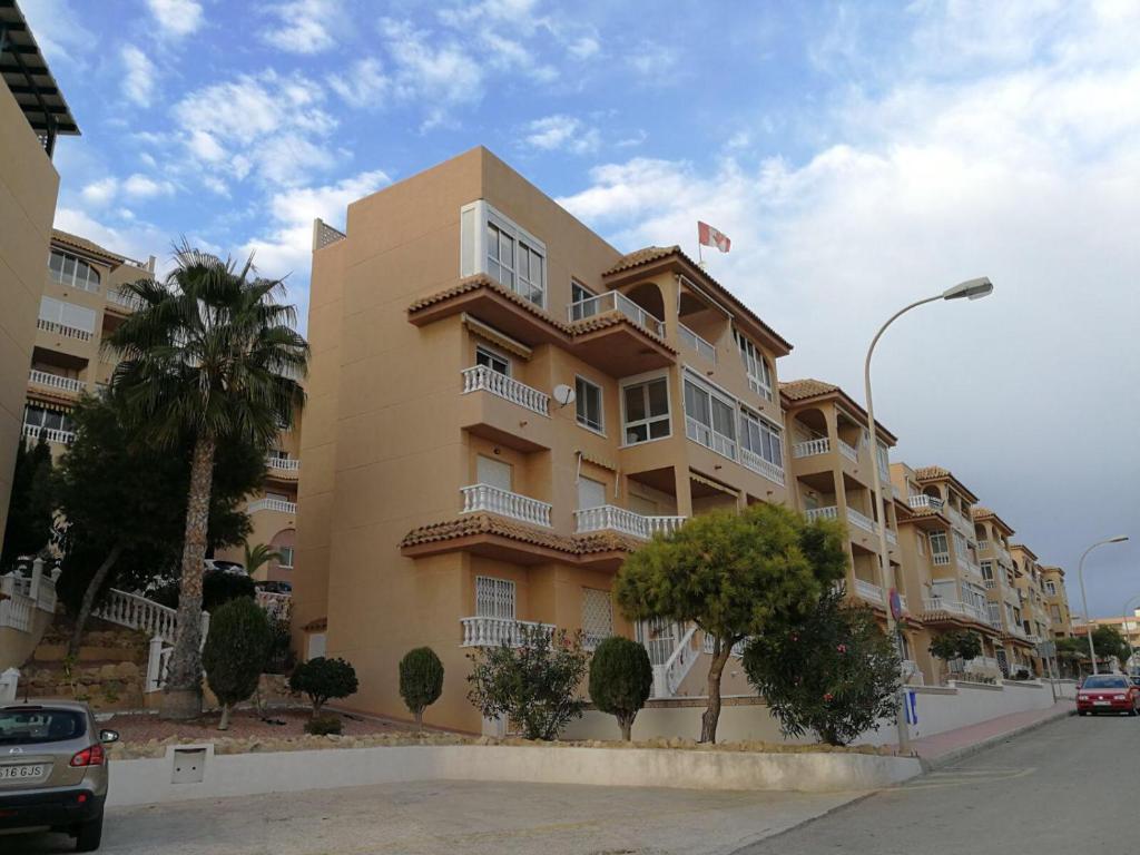economical house by sea photo 4