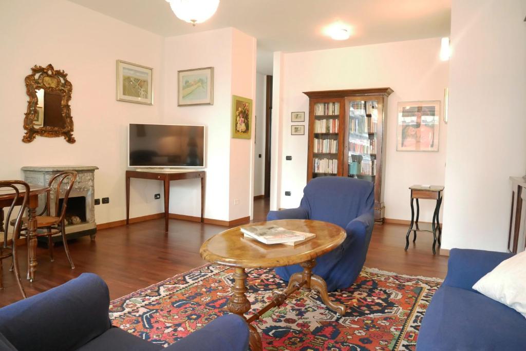 CASA ALBERATA trilocale nel verde a pochi min dal San Raffaele photo 2