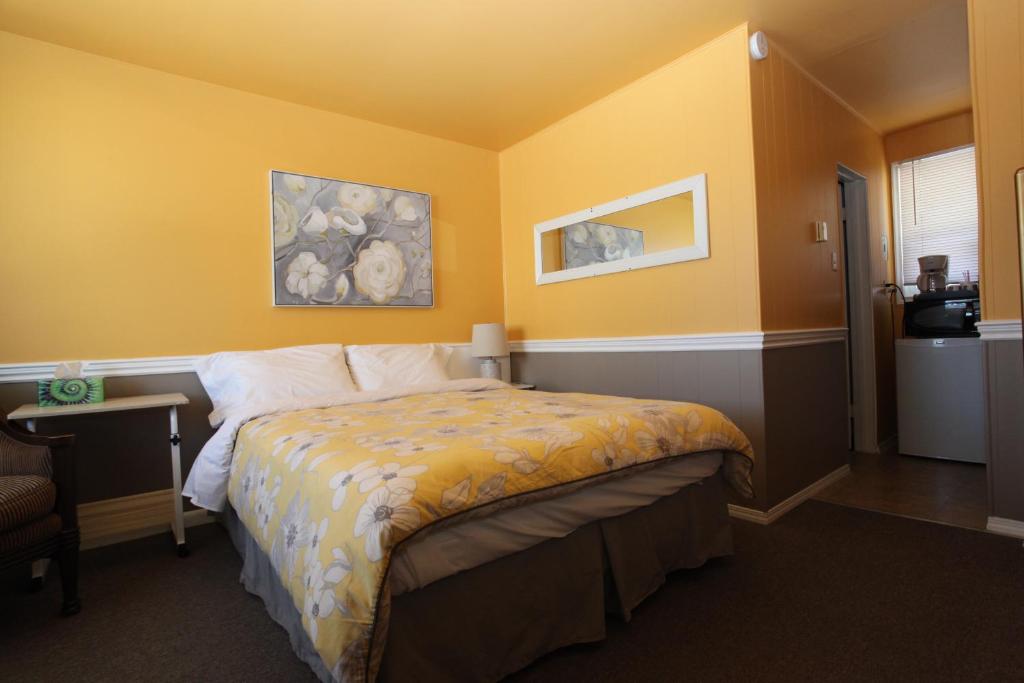 Century II Motel photo 4