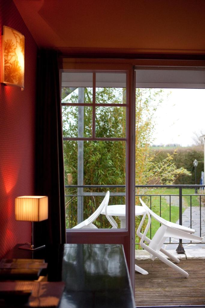 Hotel Le Faisan Dore - Tap to explore photos