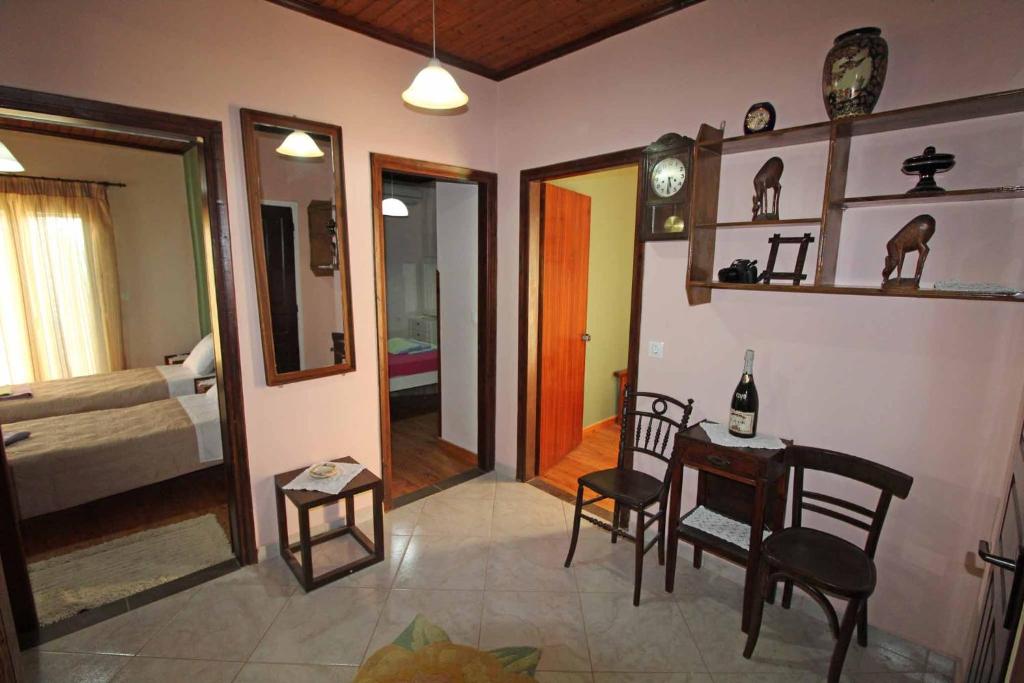 Alex Montos apartment Karousades Corfu photo 4
