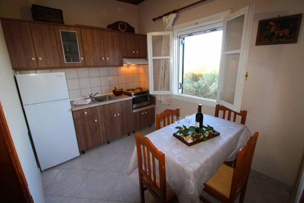 Alex Montos apartment Karousades Corfu photo 3