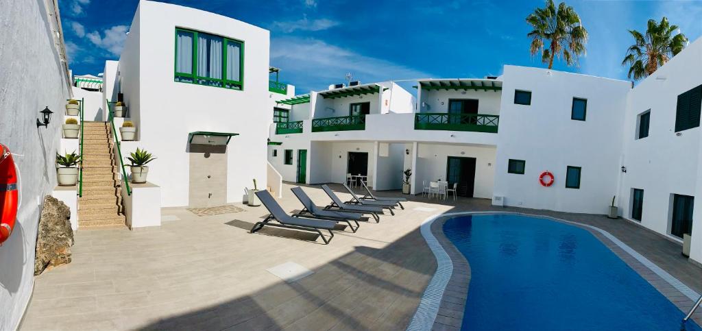 Apartamentos Zalabar photo 2