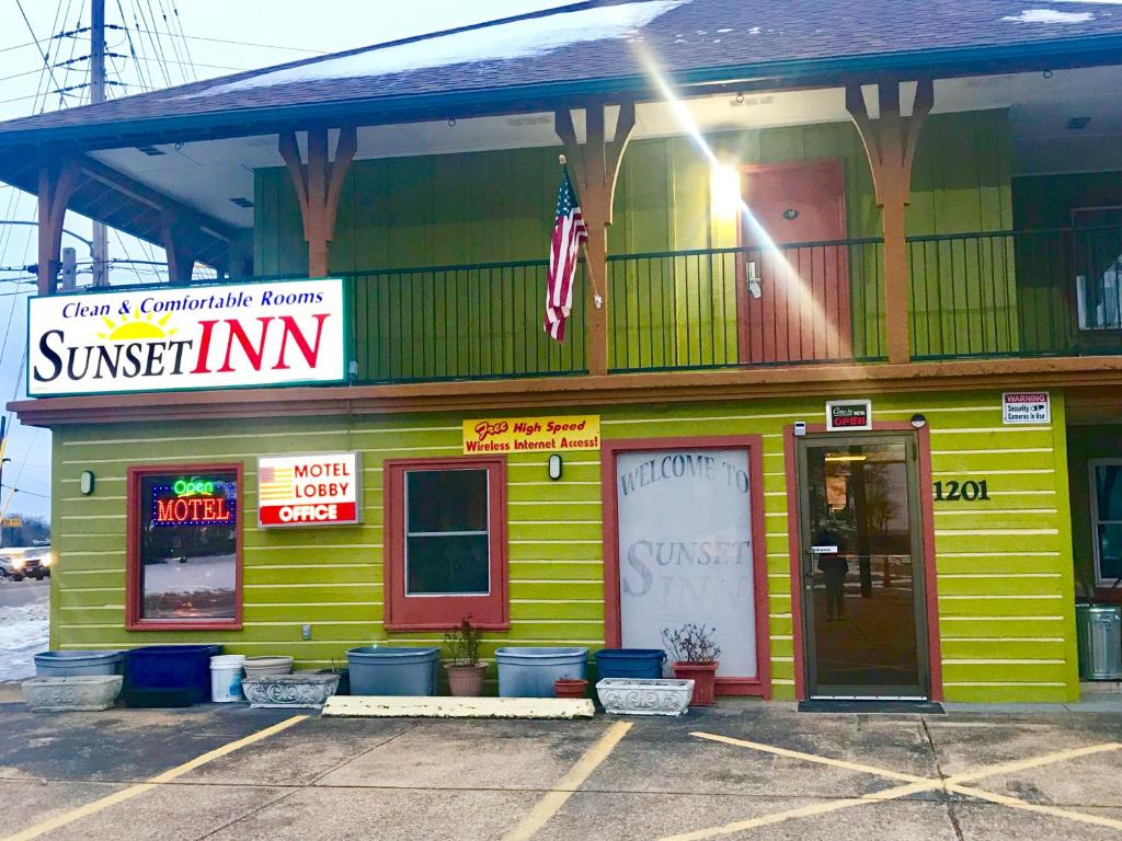 Sunset Inn-Rolla image