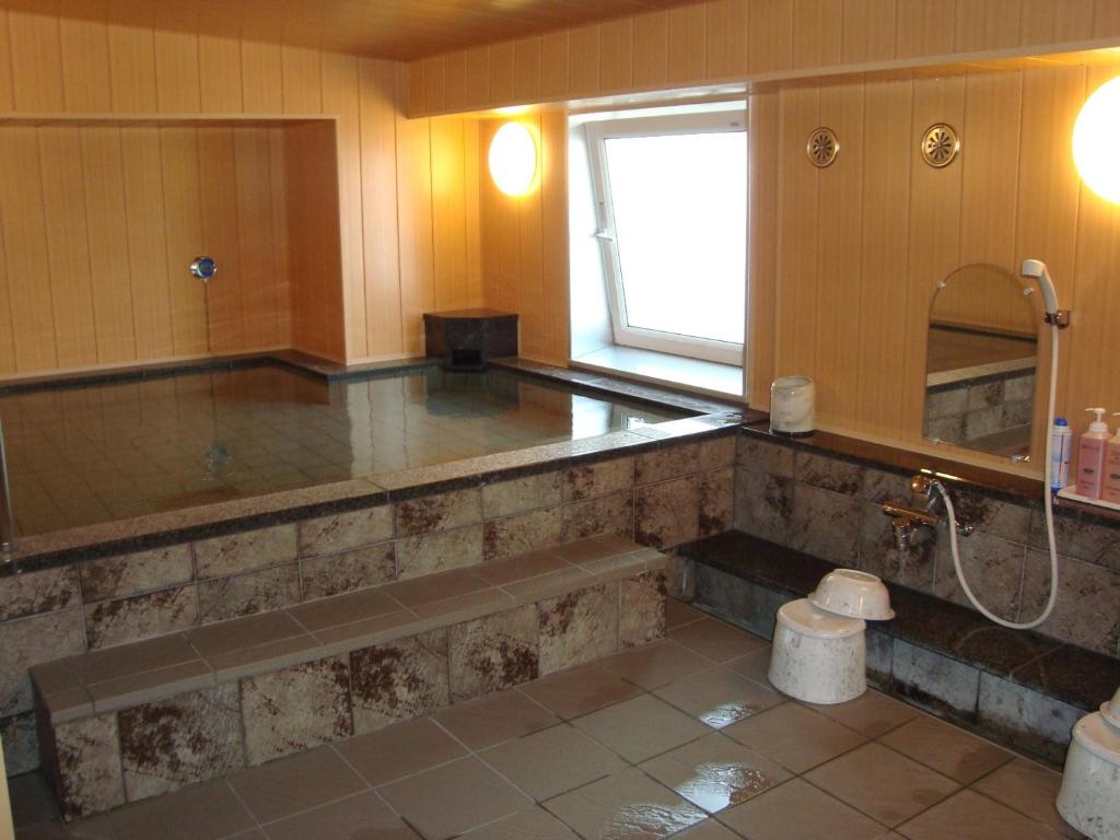 Hotel Route-Inn Gifuhashima Ekimae photo 4