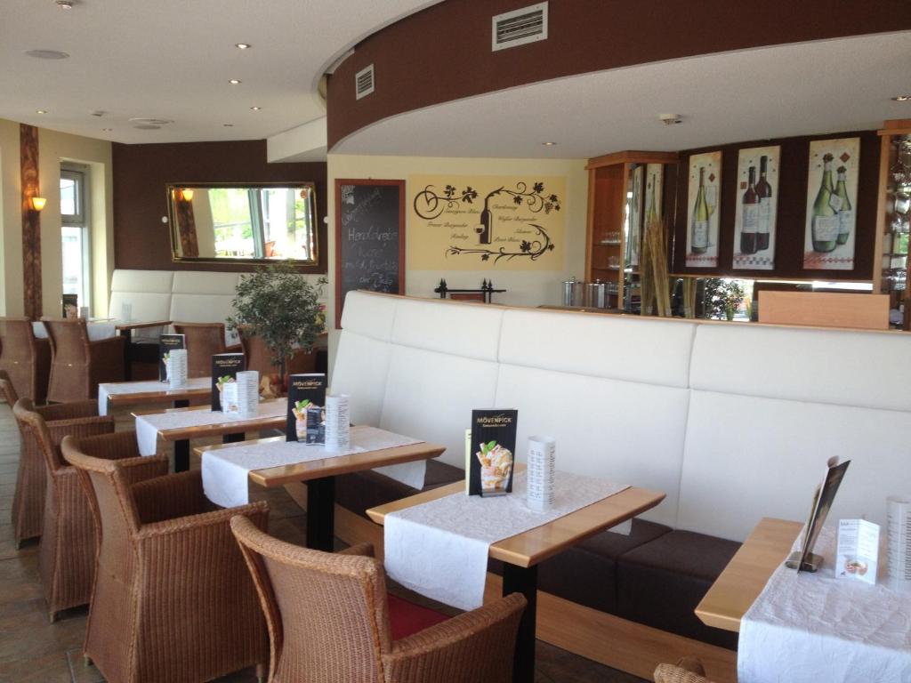 Nordseehotel Benser Hof am Hafen photo 4
