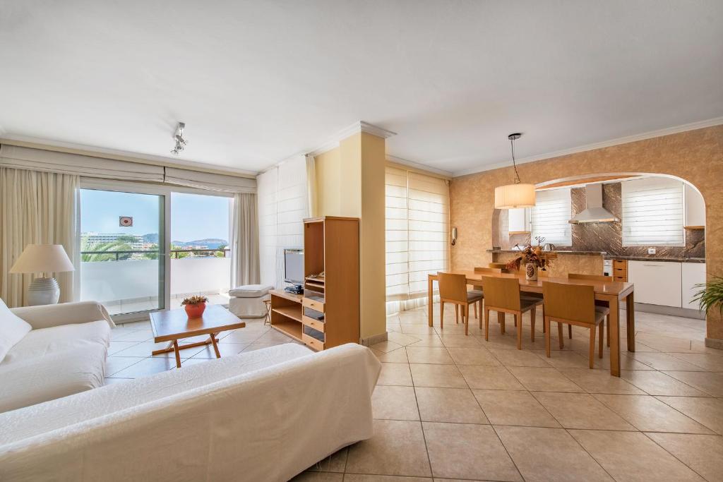 Апартаменты (Апартаменты в пентхаусе (4 взрослых)), Apartamentos Es Cañe