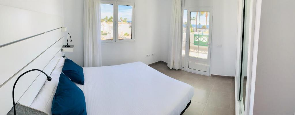 Apartamentos Zalabar photo 1