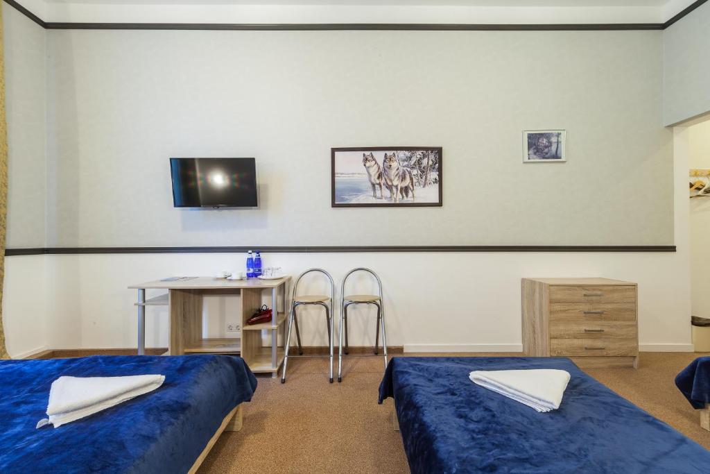 Четырехместный (Стандартный четырехместный номер), Aquamarine Hotel