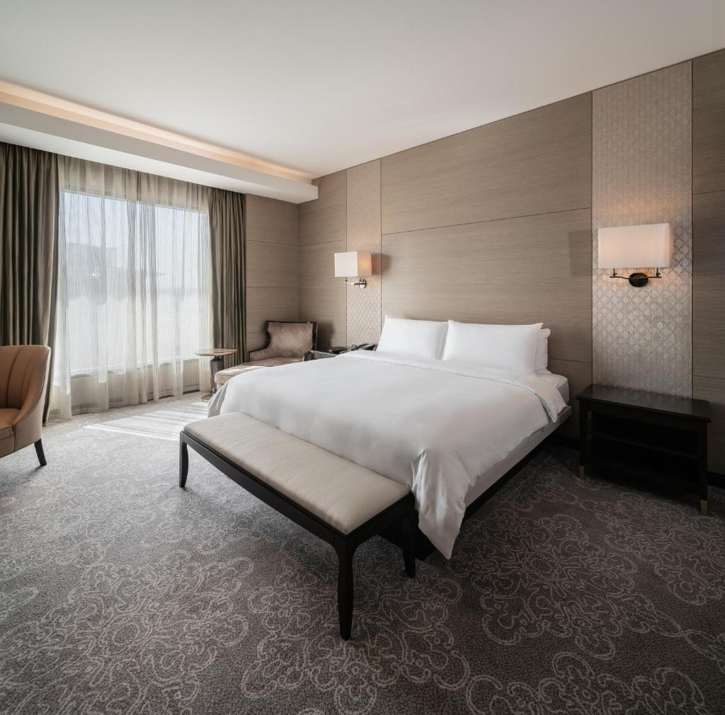 Сьюит (Президентский люкс - Доступ в лаундж), Radisson Collection Muscat, Hormuz Grand