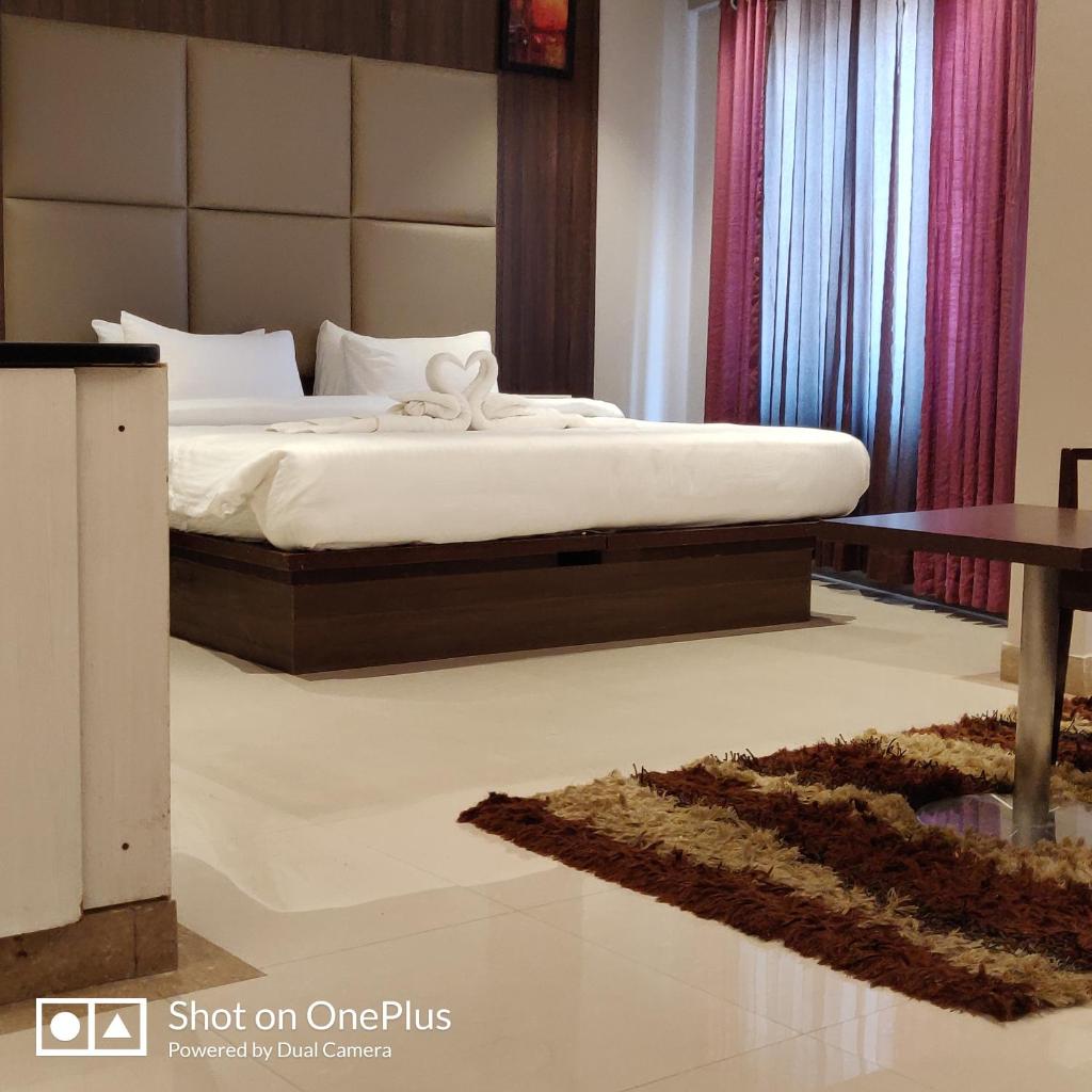Сьюит (Улучшенный люкс), iWE Suites by Pathtrails