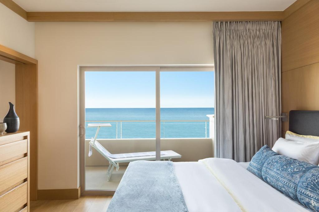 Malibu Beach Inn - Tap to explore photos