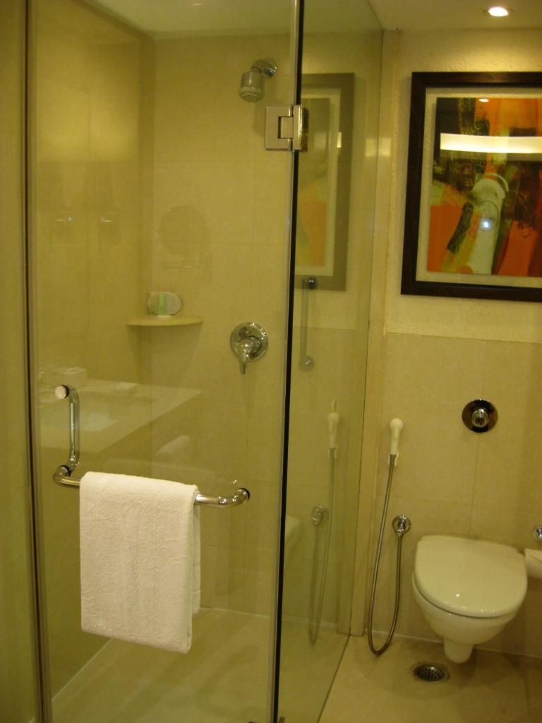 Двухместный (Day Use Room - 10am to 7pm (7PM mandatory checkout) - No night stay allowed), The Sonnet Kolkata