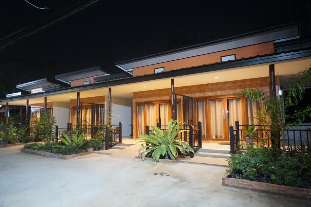 Samnaree Garden House photo 2