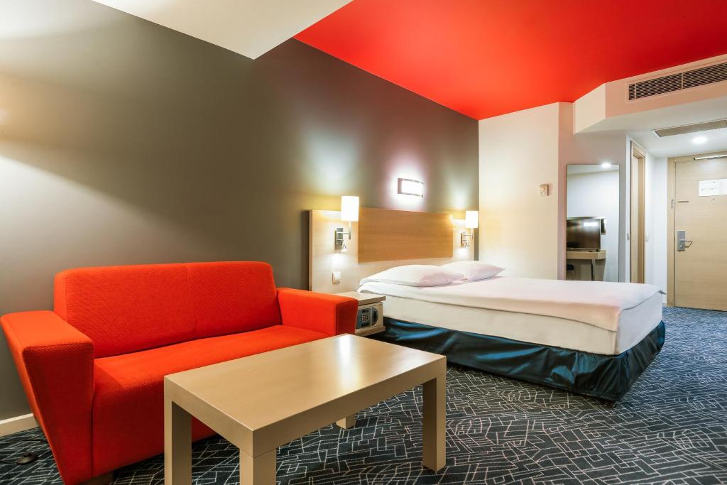 Сьюит (Полулюкс с видом на город), Отель Park Inn by Radisson Azerbaijan