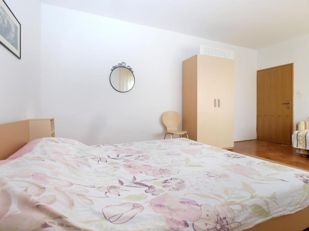 Apartments Mira 1804 photo 3