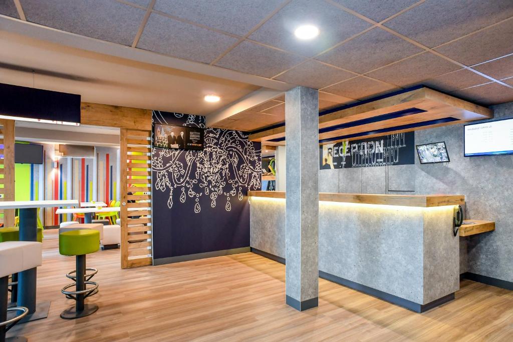 ibis budget Coutances photo 1